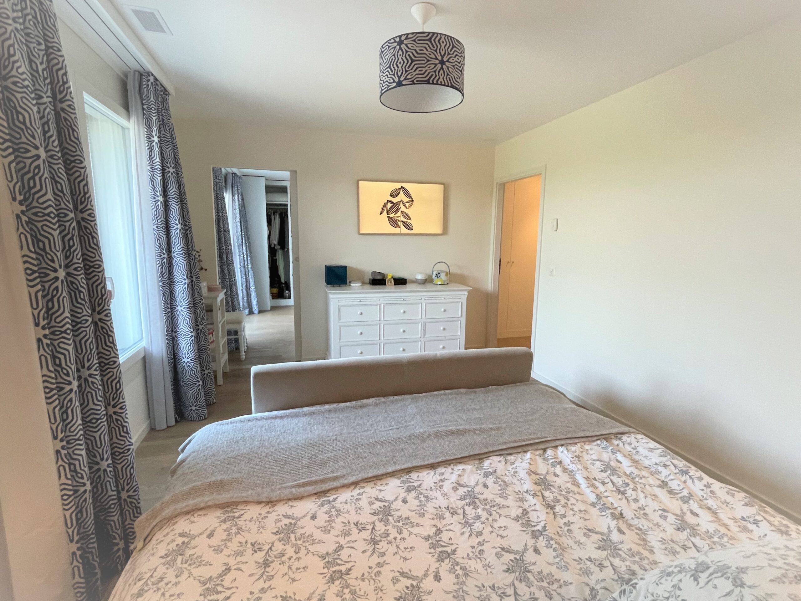 Lire la suite à propos de l’article Rare à la vente – Eysins Magnifique Rez de jardin avec 3-4 chambres
